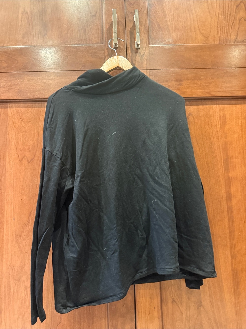 Women’s Black Long-Sleeve Turtleneck Sweater
